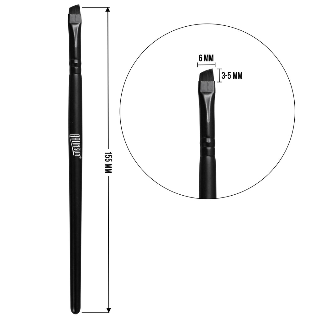 Abgewinkelter Pinsel