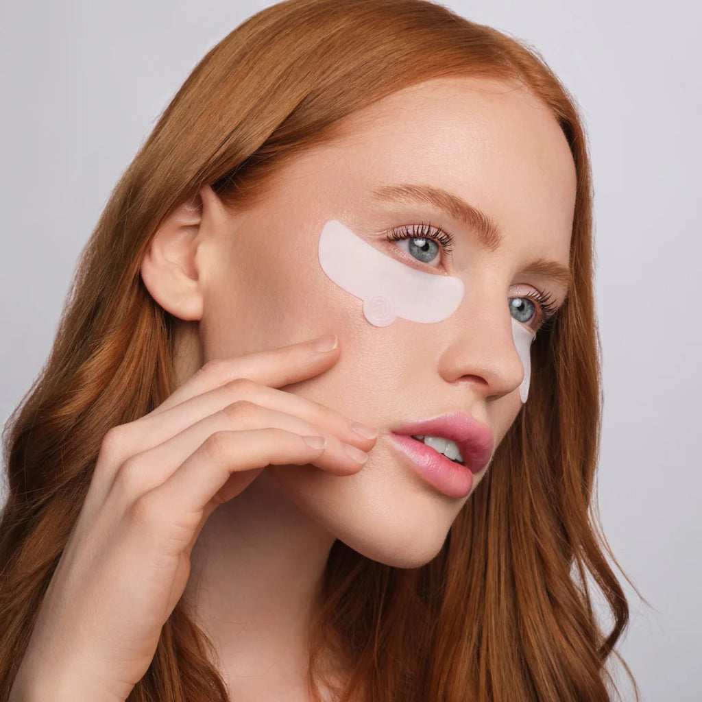 UNDER PATCH GLOW SERUM Pumpspender